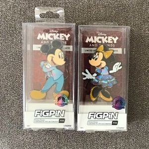 Disney FigPin Mickey and Minnie pin